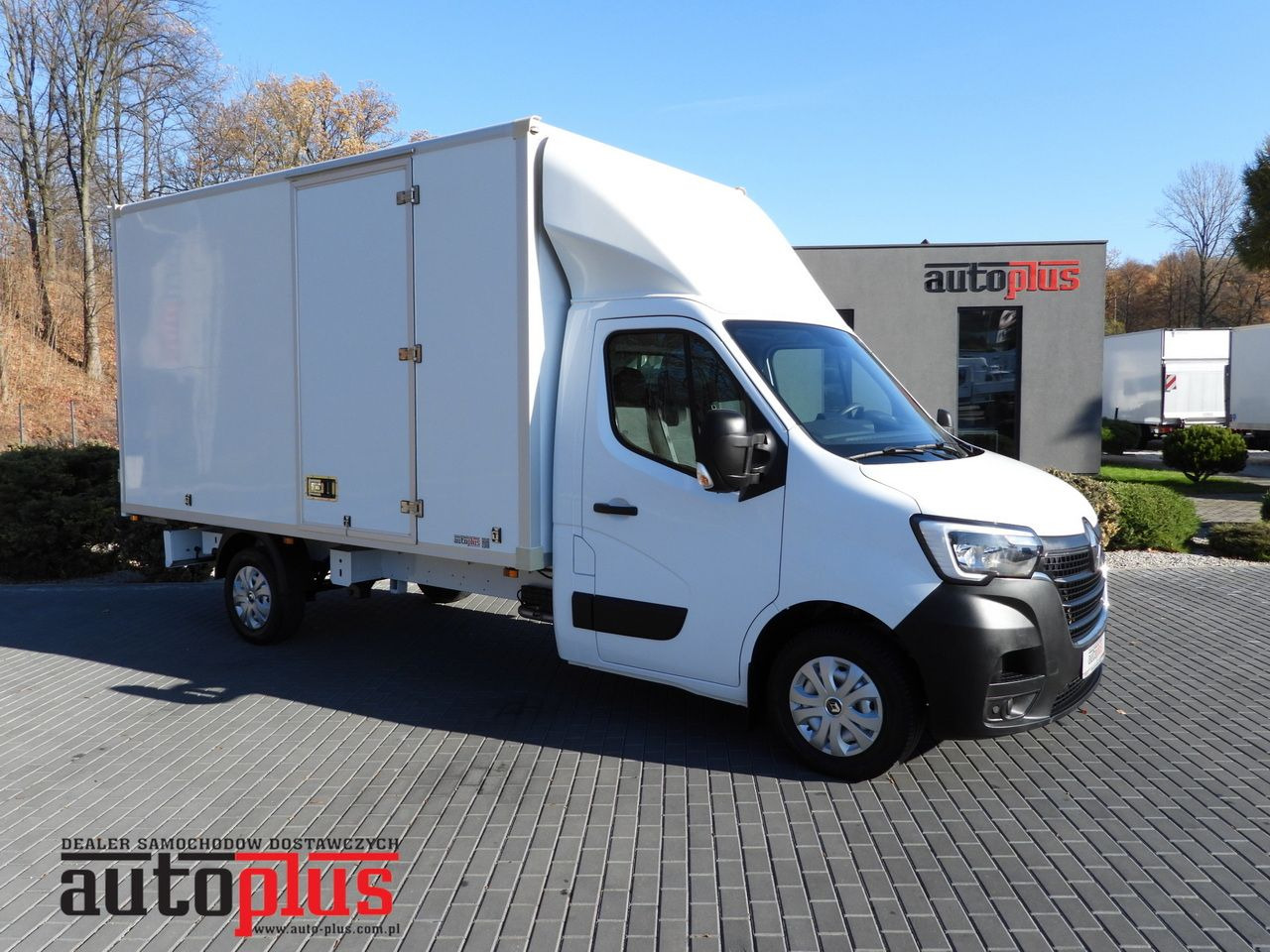 RENAULT MASTER BOX 8 PALLETS CRUISE CONTROL NAVIGATION LED LIGHTS AIR CONDITIONING 145HP - Bestelwagen gesloten laadbak: afbeelding 1 RENAULT MASTER BOX 8 PALLETS CRUISE CONTROL NAVIGATION LED LIGHTS AIR CONDITIONING 145HP - Bestelwagen gesloten laadbak: afbeelding 1