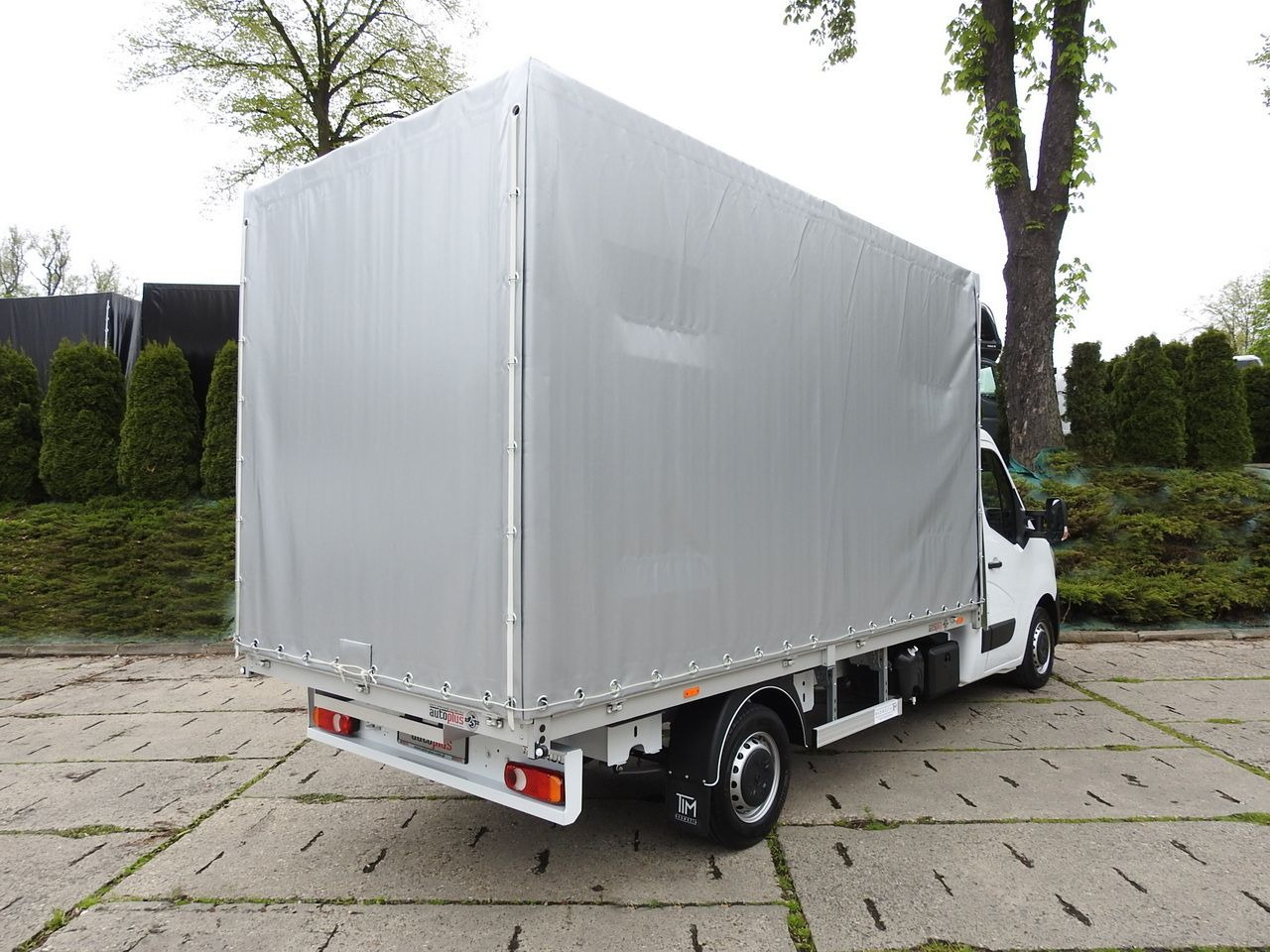 RENAULT MASTER NEW TARPAULIN 8 PALLETS CRUISE CONTROL LED LIGHTS AIR CONDITIONING 165HP - Huifzeil bedrijfswagen: afbeelding 3 RENAULT MASTER NEW TARPAULIN 8 PALLETS CRUISE CONTROL LED LIGHTS AIR CONDITIONING 165HP - Huifzeil bedrijfswagen: afbeelding 3