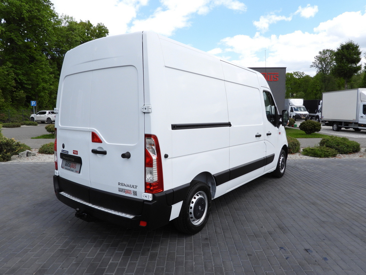 RENAULT MASTER REFRIGERATOR VAN -20*C POWER SUPPLY 230V CRUISE CONTROL AIR CONDITIONING 145HP - Koelwagen: afbeelding 3 RENAULT MASTER REFRIGERATOR VAN -20*C POWER SUPPLY 230V CRUISE CONTROL AIR CONDITIONING 145HP - Koelwagen: afbeelding 3