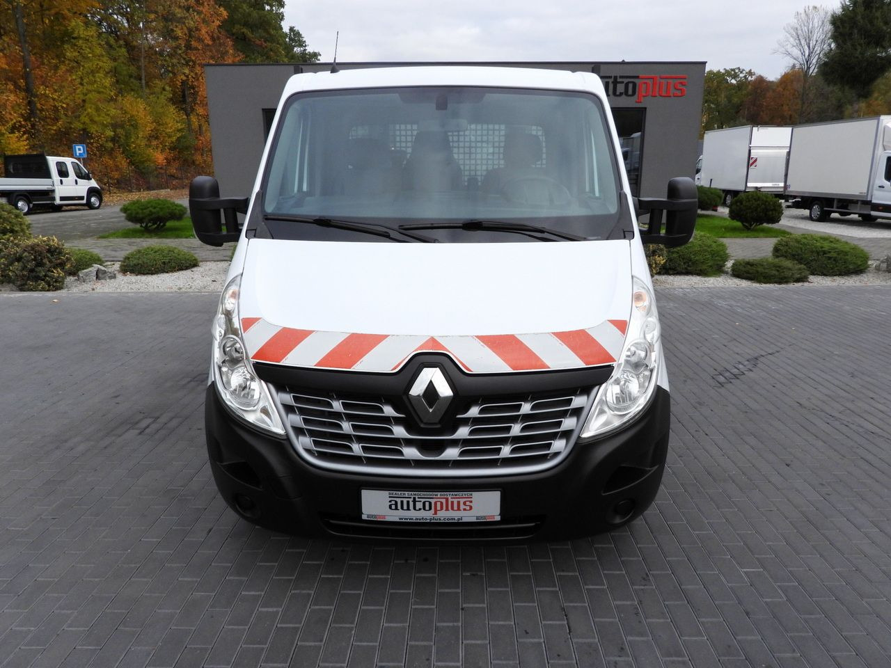 RENAULT MASTER STAKE BODY CRUISE CONTROL NAVIGATION TWIN WHEELS AIR CONDITIONING  130HP - Bestelwagen met open laadbak: afbeelding 5 RENAULT MASTER STAKE BODY CRUISE CONTROL NAVIGATION TWIN WHEELS AIR CONDITIONING  130HP - Bestelwagen met open laadbak: afbeelding 5