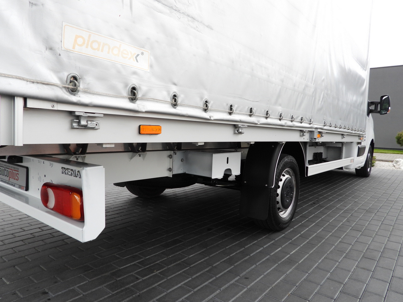 Huifzeil bedrijfswagen RENAULT MASTER TARPAULIN 10 PALLETS CRUISE CONTROL LED LIGHTS PNEUMATICS AIR CONDITIONING 165HP: afbeelding 17 Huifzeil bedrijfswagen RENAULT MASTER TARPAULIN 10 PALLETS CRUISE CONTROL LED LIGHTS PNEUMATICS AIR CONDITIONING 165HP: afbeelding 17