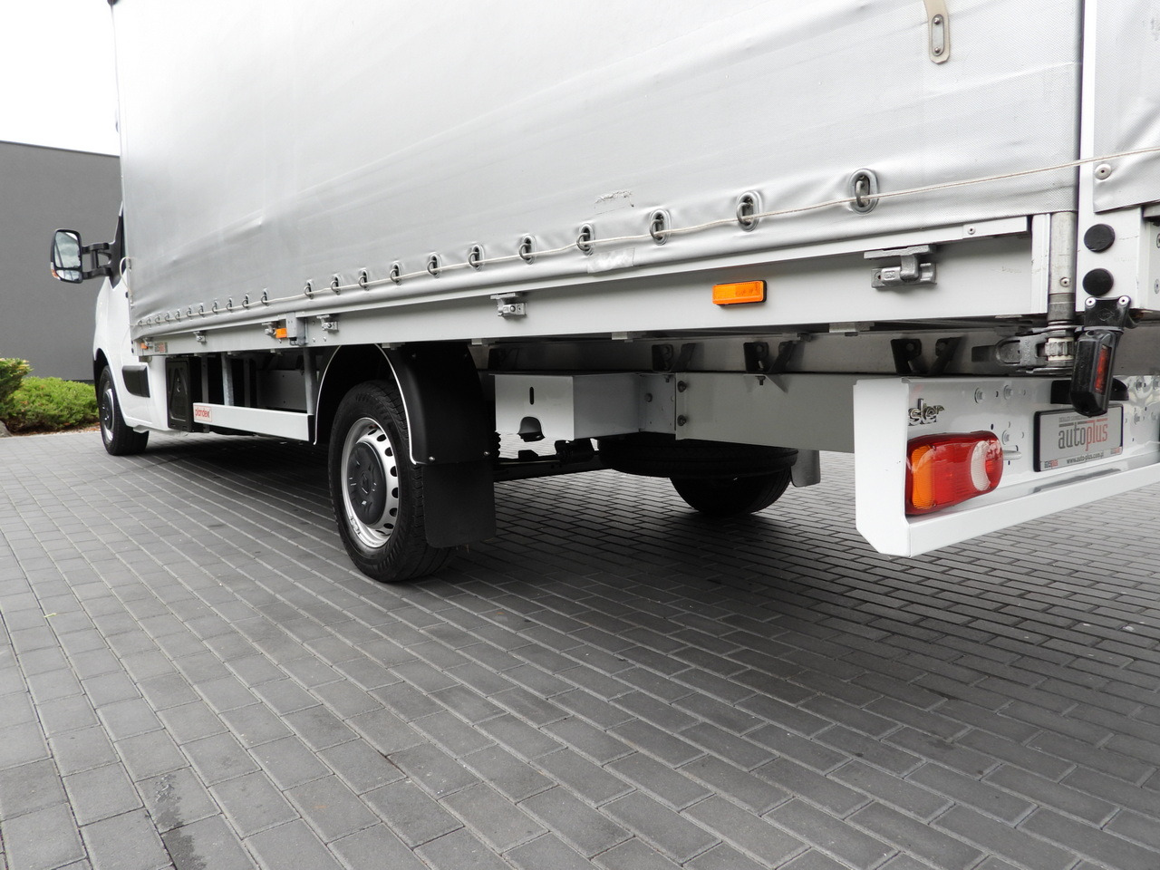 Huifzeil bedrijfswagen RENAULT MASTER TARPAULIN 10 PALLETS CRUISE CONTROL LED LIGHTS PNEUMATICS AIR CONDITIONING 165HP: afbeelding 16 Huifzeil bedrijfswagen RENAULT MASTER TARPAULIN 10 PALLETS CRUISE CONTROL LED LIGHTS PNEUMATICS AIR CONDITIONING 165HP: afbeelding 16