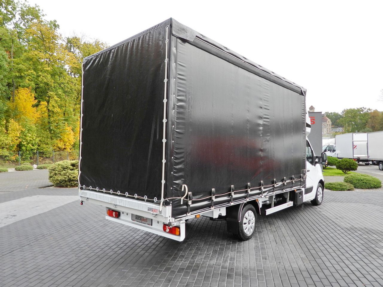 RENAULT MASTER TARPAULIN 10 PALLETS WEBASTO CRUISE CONTROL AIR CONDITIONING 170HP - Huifzeil bedrijfswagen: afbeelding 3 RENAULT MASTER TARPAULIN 10 PALLETS WEBASTO CRUISE CONTROL AIR CONDITIONING 170HP - Huifzeil bedrijfswagen: afbeelding 3