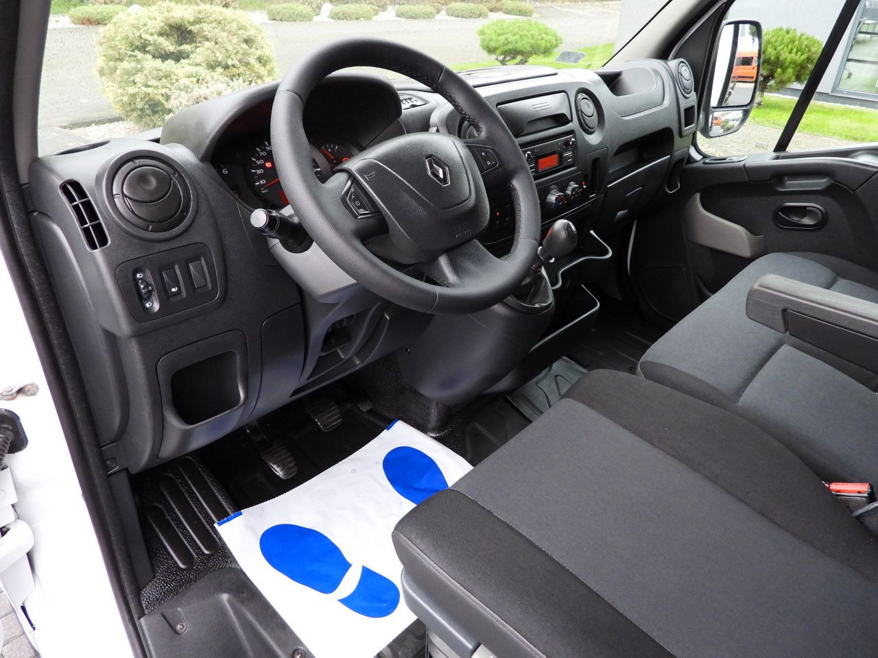 RENAULT MASTER TARPAULIN 10 PALLETS WEBASTO CRUISE CONTROL AIR CONDITIONING 170HP - Huifzeil bedrijfswagen: afbeelding 2 RENAULT MASTER TARPAULIN 10 PALLETS WEBASTO CRUISE CONTROL AIR CONDITIONING 170HP - Huifzeil bedrijfswagen: afbeelding 2