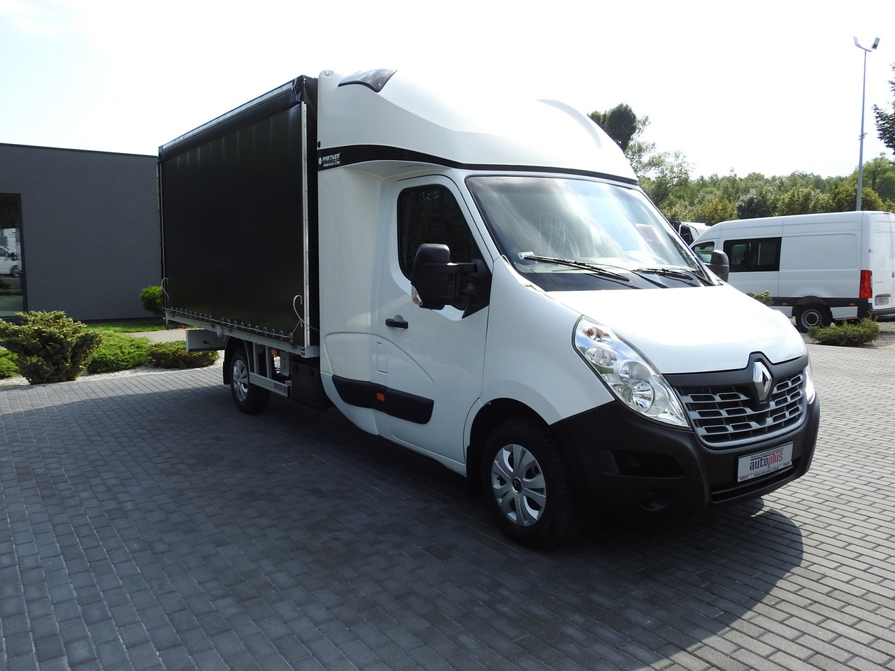 RENAULT MASTER TARPAULIN 8 PALLETS CRUISE CONTROL AIR CONDITIONING 170HP - Huifzeil bedrijfswagen: afbeelding 4 RENAULT MASTER TARPAULIN 8 PALLETS CRUISE CONTROL AIR CONDITIONING 170HP - Huifzeil bedrijfswagen: afbeelding 4