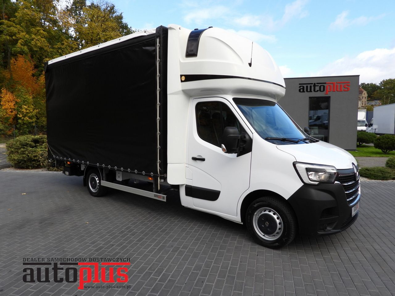 RENAULT MASTER TARPAULIN LIFT 10 PALLETS CRUISE CONTROL LED LIGHTS AIR CONDITIONING 165HP - Huifzeil bedrijfswagen: afbeelding 1 RENAULT MASTER TARPAULIN LIFT 10 PALLETS CRUISE CONTROL LED LIGHTS AIR CONDITIONING 165HP - Huifzeil bedrijfswagen: afbeelding 1
