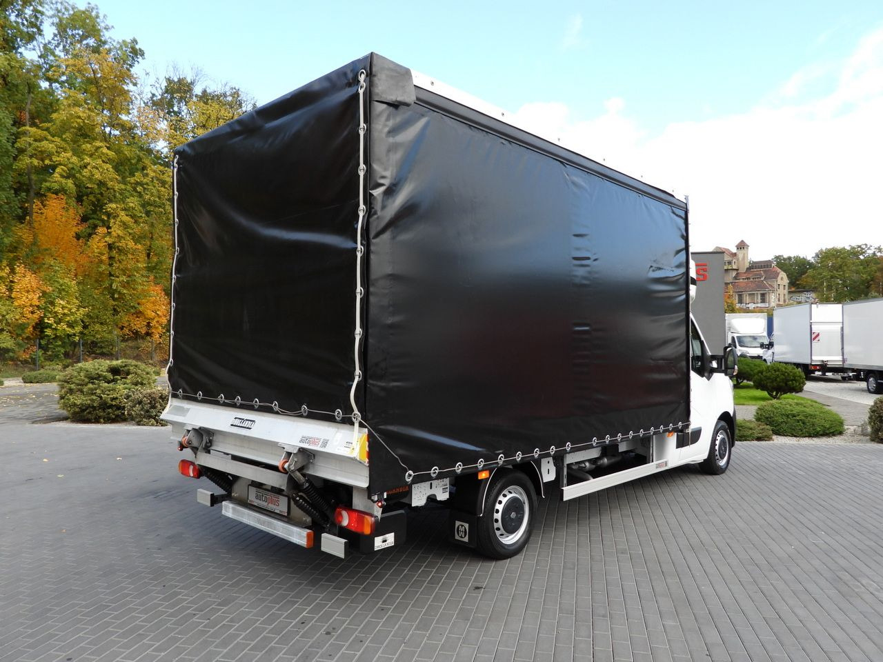 RENAULT MASTER TARPAULIN LIFT 10 PALLETS CRUISE CONTROL LED LIGHTS AIR CONDITIONING 165HP - Huifzeil bedrijfswagen: afbeelding 3 RENAULT MASTER TARPAULIN LIFT 10 PALLETS CRUISE CONTROL LED LIGHTS AIR CONDITIONING 165HP - Huifzeil bedrijfswagen: afbeelding 3