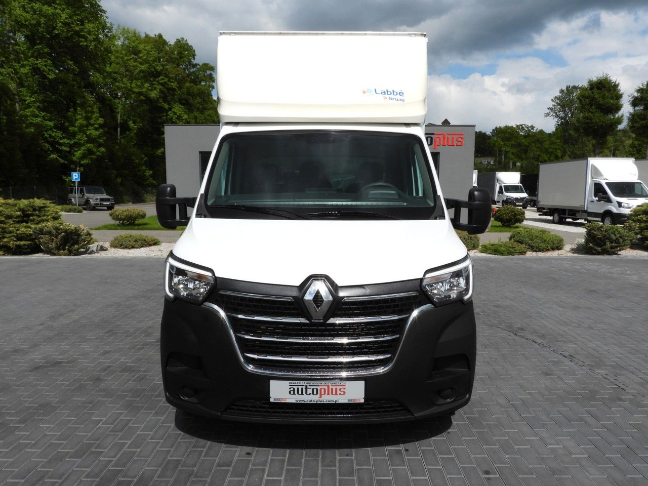 Renault MASTER KOFFER AUFZUG 8 PALETTEN TEMPOMAT A/C LED Renault MASTER KOFFER AUFZUG 8 PALETTEN TEMPOMAT A/C LED - Bestelwagen gesloten laadbak: afbeelding 5 Renault MASTER KOFFER AUFZUG 8 PALETTEN TEMPOMAT A/C LED Renault MASTER KOFFER AUFZUG 8 PALETTEN TEMPOMAT A/C LED - Bestelwagen gesloten laadbak: afbeelding 5