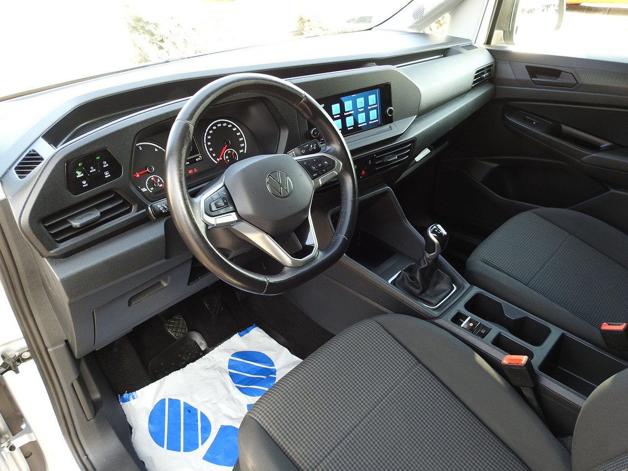 VOLKSWAGEN CADDY REFRIGERATOR VAN -20*C HEATING FUNCTION POWER SUPPLY 230V CRUISE CONTROL LED LIGHTS AIR CONDITIONING 100HP - Koelwagen: afbeelding 2 VOLKSWAGEN CADDY REFRIGERATOR VAN -20*C HEATING FUNCTION POWER SUPPLY 230V CRUISE CONTROL LED LIGHTS AIR CONDITIONING 100HP - Koelwagen: afbeelding 2