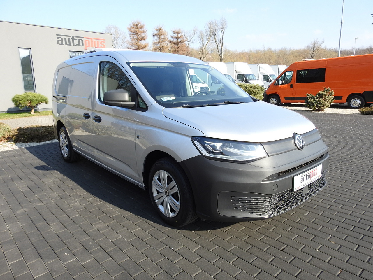 VOLKSWAGEN CADDY REFRIGERATOR VAN -20*C HEATING FUNCTION POWER SUPPLY 230V CRUISE CONTROL LED LIGHTS AIR CONDITIONING 100HP - Koelwagen: afbeelding 4 VOLKSWAGEN CADDY REFRIGERATOR VAN -20*C HEATING FUNCTION POWER SUPPLY 230V CRUISE CONTROL LED LIGHTS AIR CONDITIONING 100HP - Koelwagen: afbeelding 4
