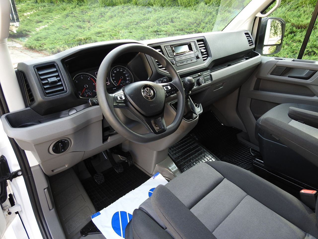 VOLKSWAGEN CRAFTER - Huifzeil bedrijfswagen: afbeelding 2 VOLKSWAGEN CRAFTER - Huifzeil bedrijfswagen: afbeelding 2