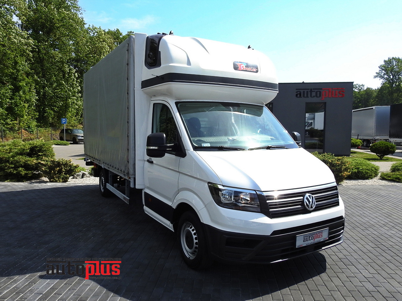 VOLKSWAGEN CRAFTER TARPAULIN LIFT 8 PALLETS WEBASTO CRUISE CONTROL 180HP - Huifzeil bedrijfswagen: afbeelding 1 VOLKSWAGEN CRAFTER TARPAULIN LIFT 8 PALLETS WEBASTO CRUISE CONTROL 180HP - Huifzeil bedrijfswagen: afbeelding 1