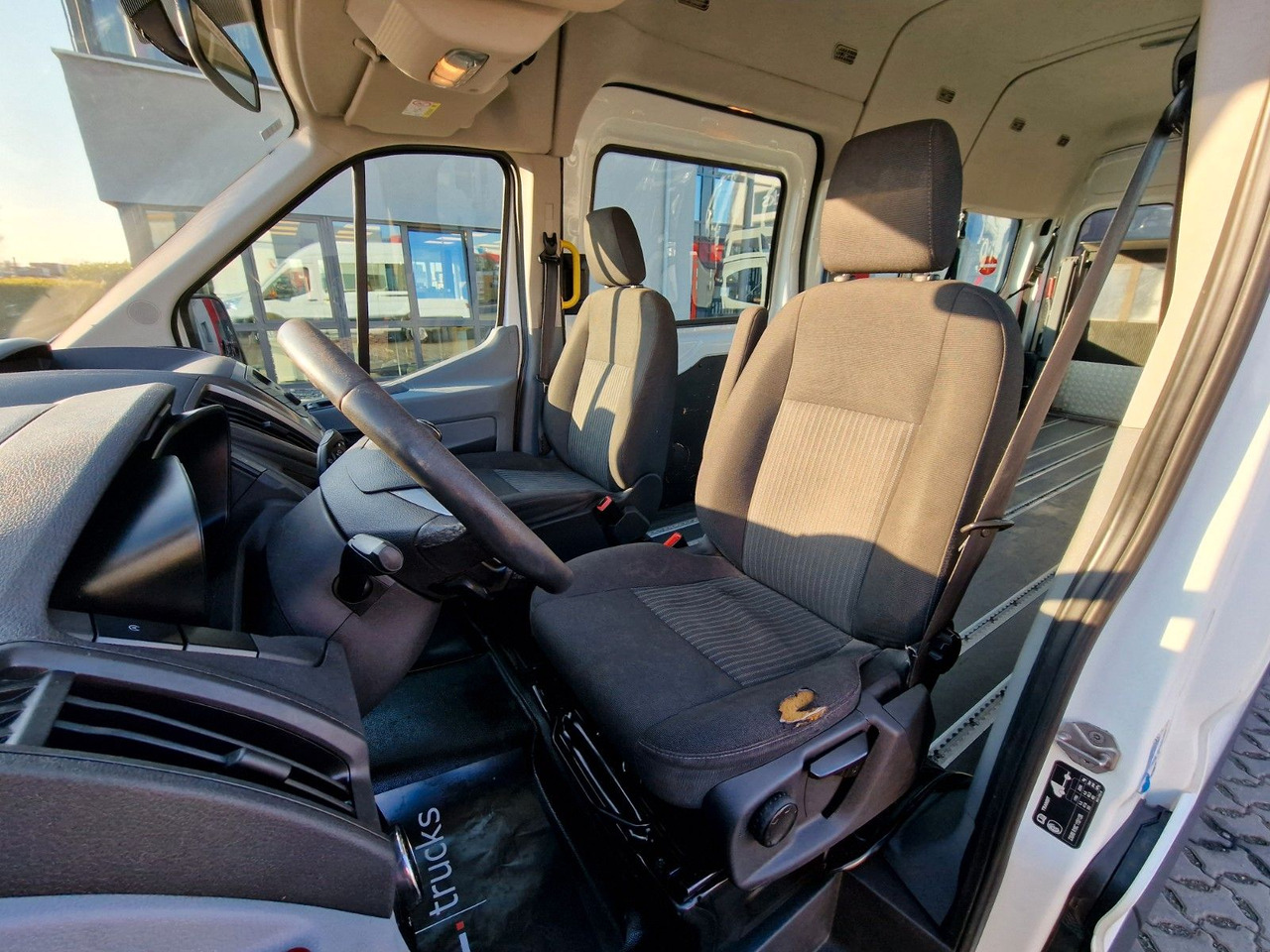 Gesloten bestelwagen Ford Transit / Transport von Personen im Rollstuhl: afbeelding 20 Gesloten bestelwagen Ford Transit / Transport von Personen im Rollstuhl: afbeelding 20