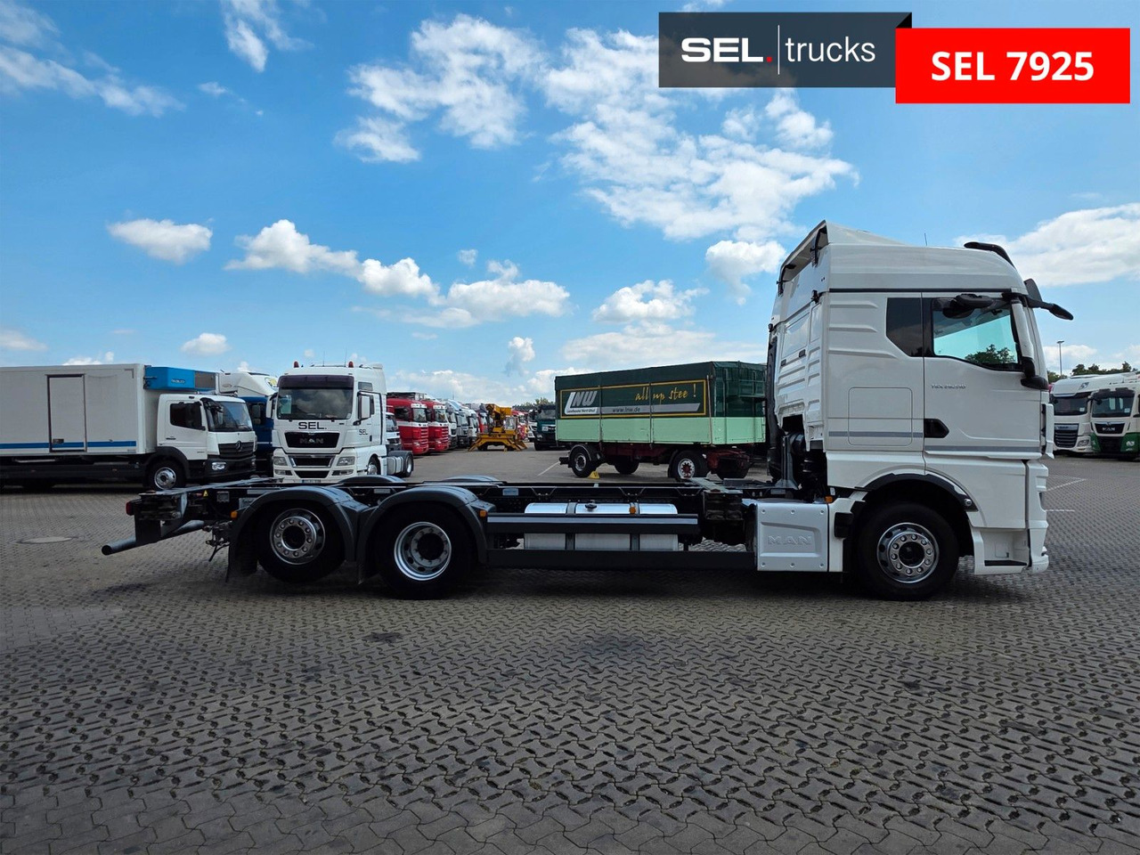 MAN TGX 26.510 6x2-2 LL CH / ZF Intarder / Liftachse - Containertransporter/ Wissellaadbak vrachtwagen: afbeelding 4 MAN TGX 26.510 6x2-2 LL CH / ZF Intarder / Liftachse - Containertransporter/ Wissellaadbak vrachtwagen: afbeelding 4