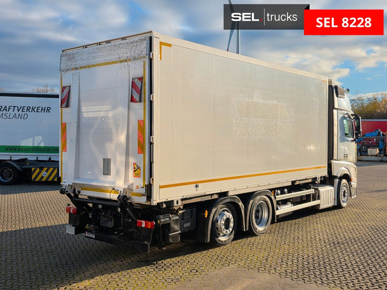 Mercedes-Benz Actros 2542 / Retarder/ Ldbw/Lenkachse/BDF - Containertransporter/ Wissellaadbak vrachtwagen: afbeelding 5 Mercedes-Benz Actros 2542 / Retarder/ Ldbw/Lenkachse/BDF - Containertransporter/ Wissellaadbak vrachtwagen: afbeelding 5