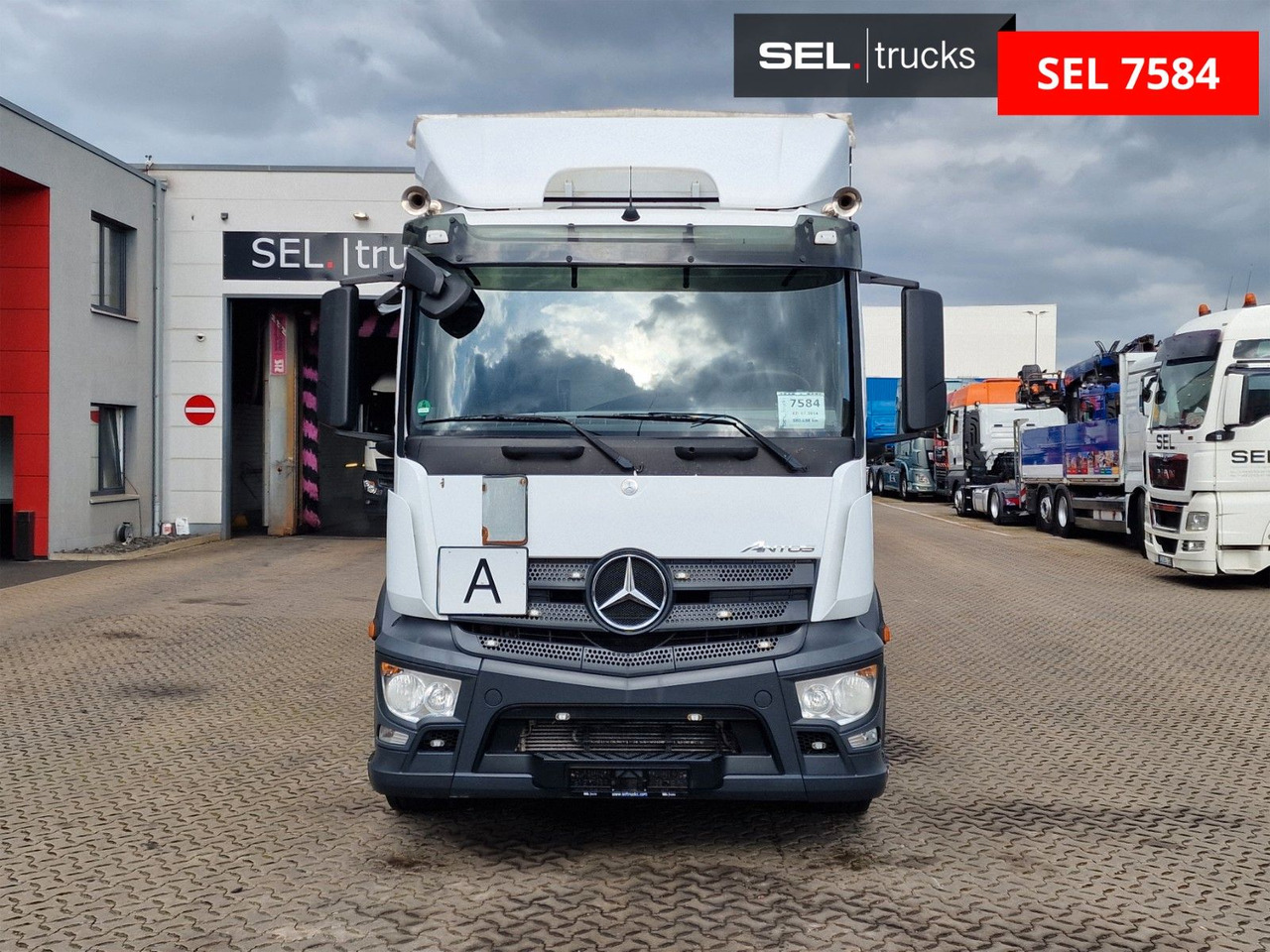 Mercedes-Benz Antos 1840 / Ladebordwand - Schuifzeilen vrachtwagen: afbeelding 2 Mercedes-Benz Antos 1840 / Ladebordwand - Schuifzeilen vrachtwagen: afbeelding 2