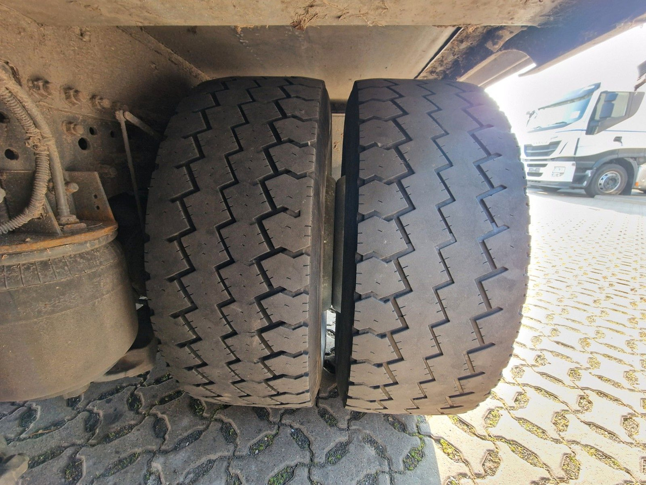 Kraanwagen Mercedes-Benz Antos 2540 / Fernbedienung / Lenkachse: afbeelding 29