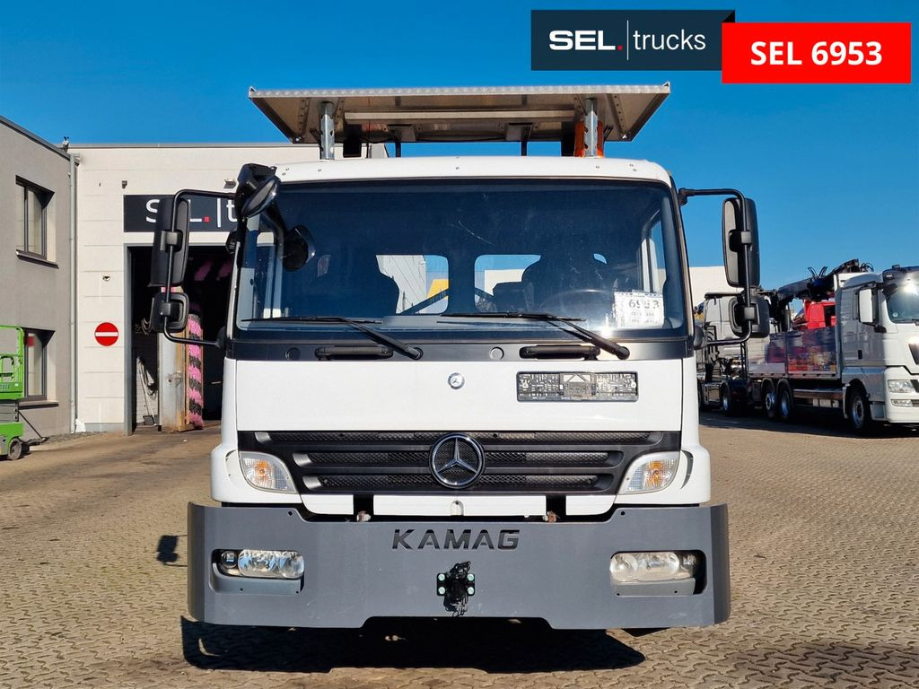 Mercedes-Benz Kamag WBH25 Mercedes-Benz Kamag WBH25 - Containertransporter/ Wissellaadbak vrachtwagen: afbeelding 2 Mercedes-Benz Kamag WBH25 Mercedes-Benz Kamag WBH25 - Containertransporter/ Wissellaadbak vrachtwagen: afbeelding 2