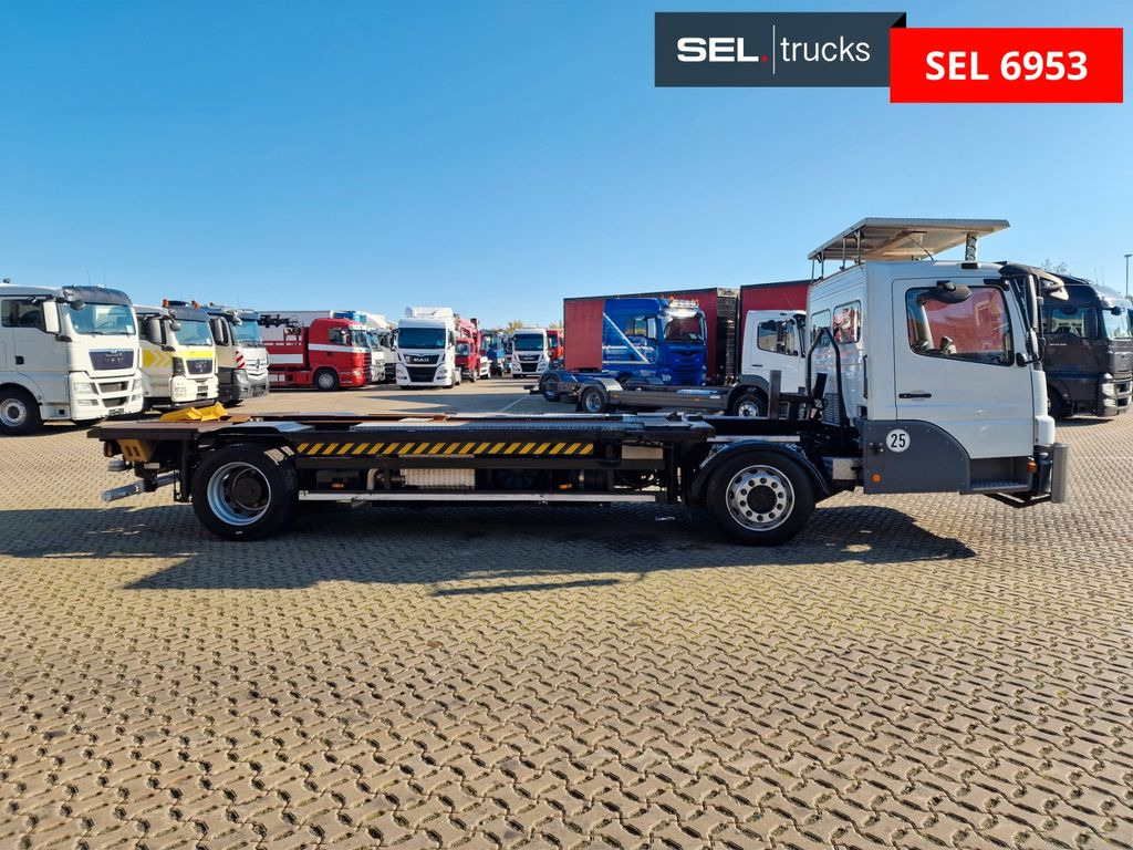 Mercedes-Benz Kamag WBH25 Mercedes-Benz Kamag WBH25 - Containertransporter/ Wissellaadbak vrachtwagen: afbeelding 4 Mercedes-Benz Kamag WBH25 Mercedes-Benz Kamag WBH25 - Containertransporter/ Wissellaadbak vrachtwagen: afbeelding 4