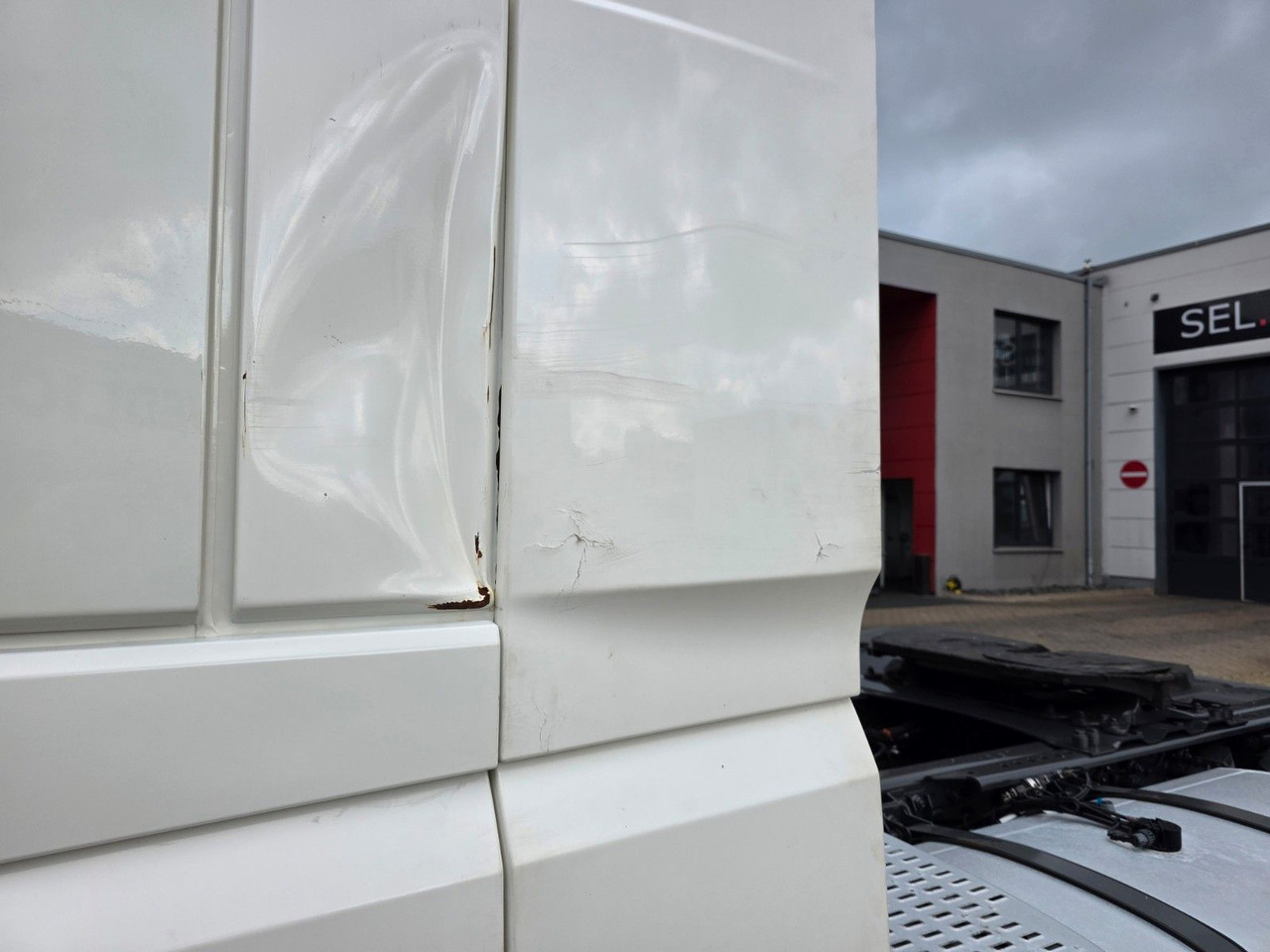 Trekker DAF XF 530 FT / ZF Intarder / Standklimaanlage / 6D: afbeelding 30