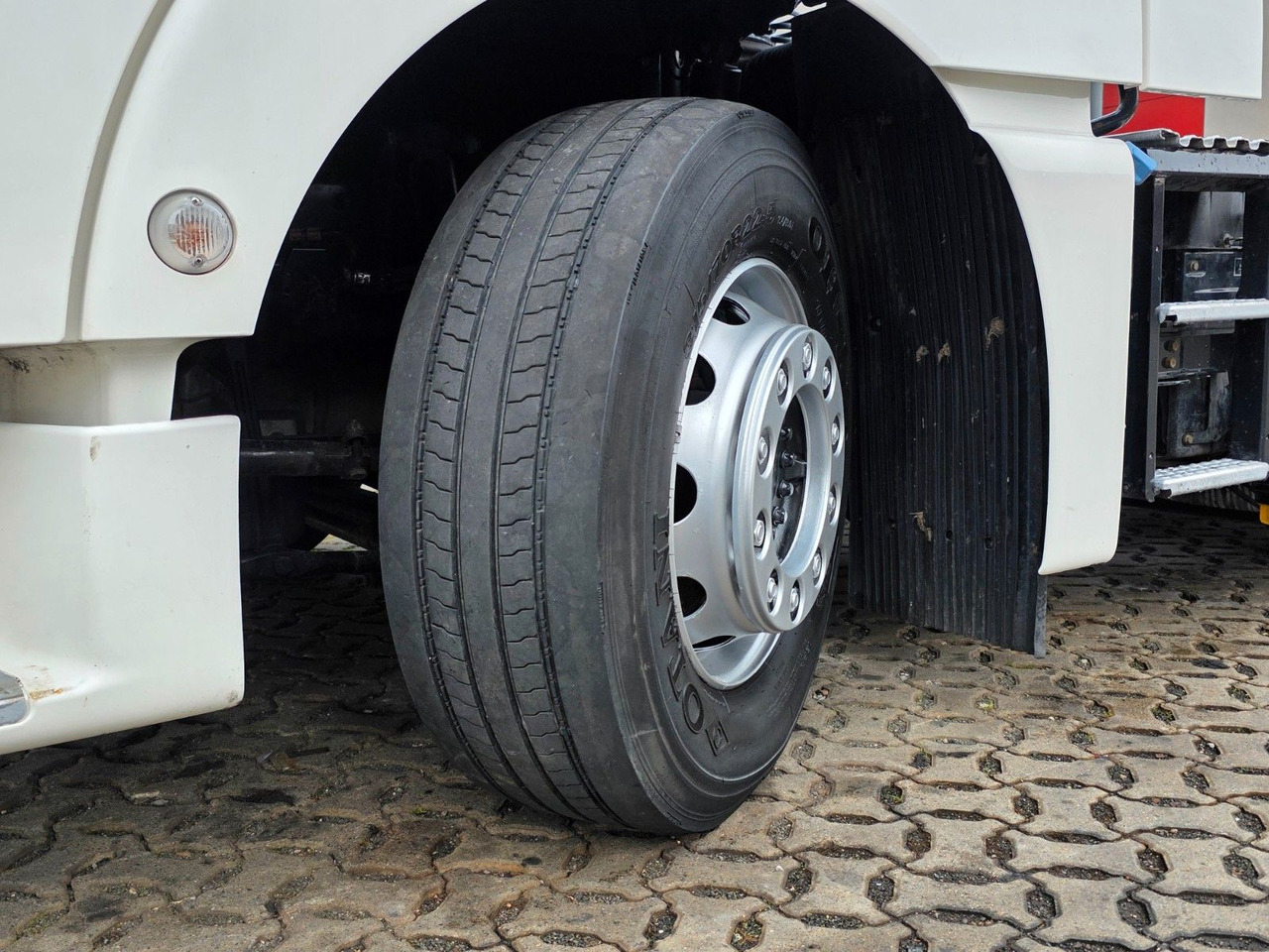 Trekker MAN TGX 18.460 4X2 BLS / Retarder / 2 Tanks: afbeelding 45