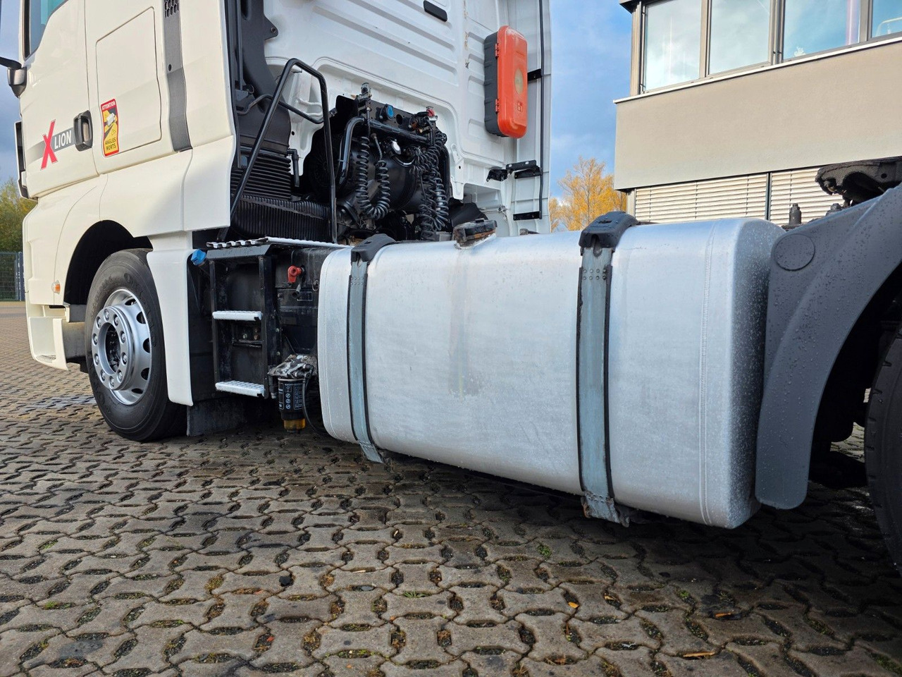 Trekker MAN TGX 18.460 4X2 BLS / Retarder / 2 Tanks: afbeelding 14