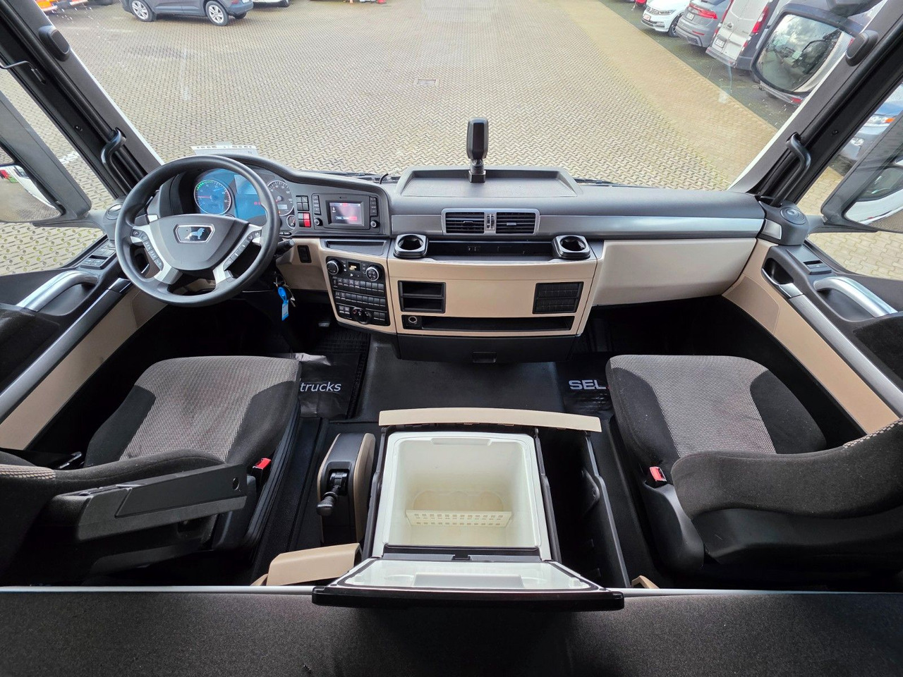 Trekker MAN TGX 18.460 4X2 BLS / Retarder / 2 Tanks: afbeelding 36