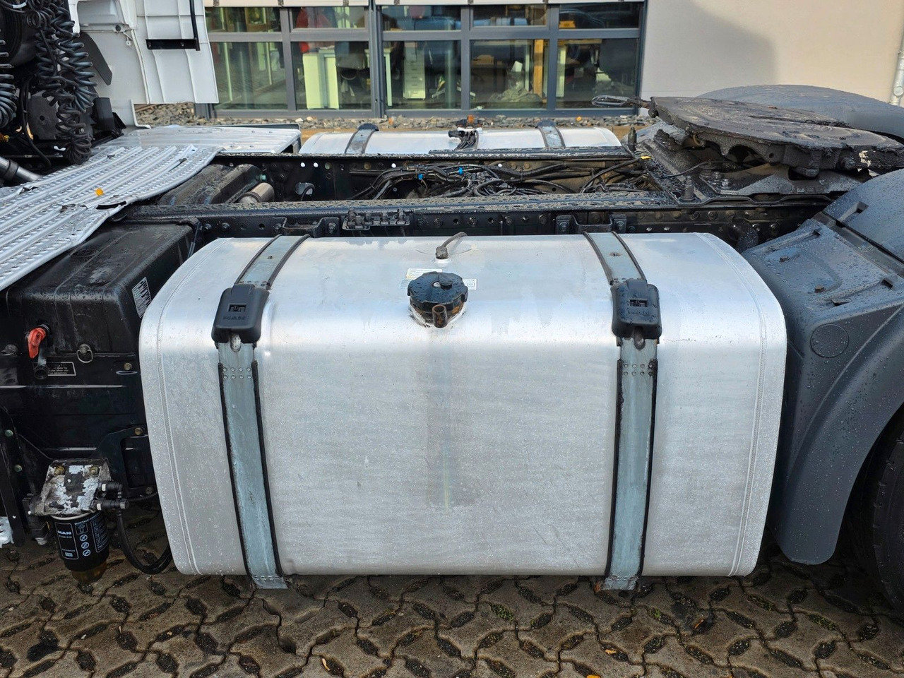 Trekker MAN TGX 18.460 4X2 BLS / Retarder / 2 Tanks: afbeelding 16