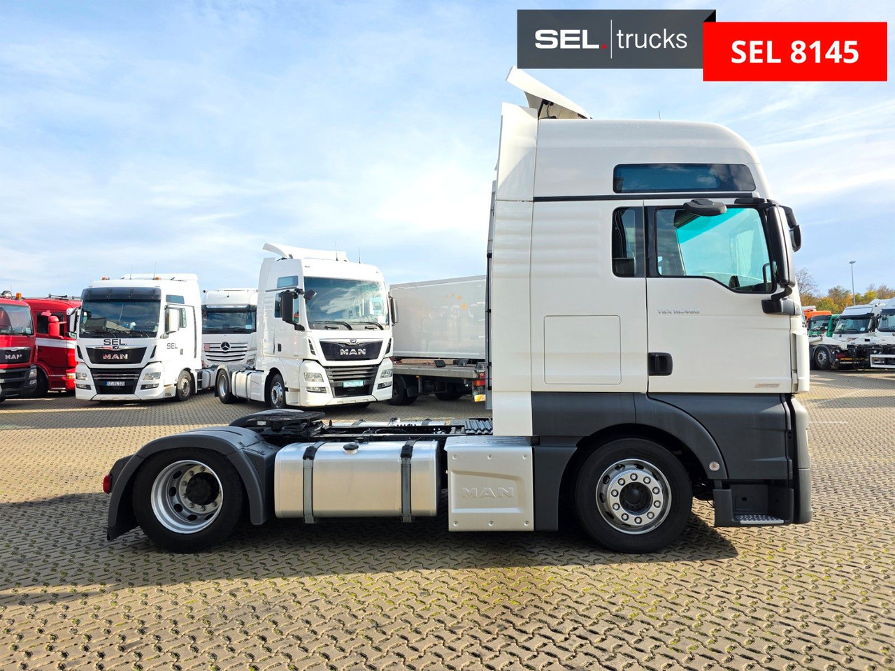 MAN TGX 18.460 LLS-U / Retarder / 2 Tanks - Trekker: afbeelding 4 MAN TGX 18.460 LLS-U / Retarder / 2 Tanks - Trekker: afbeelding 4