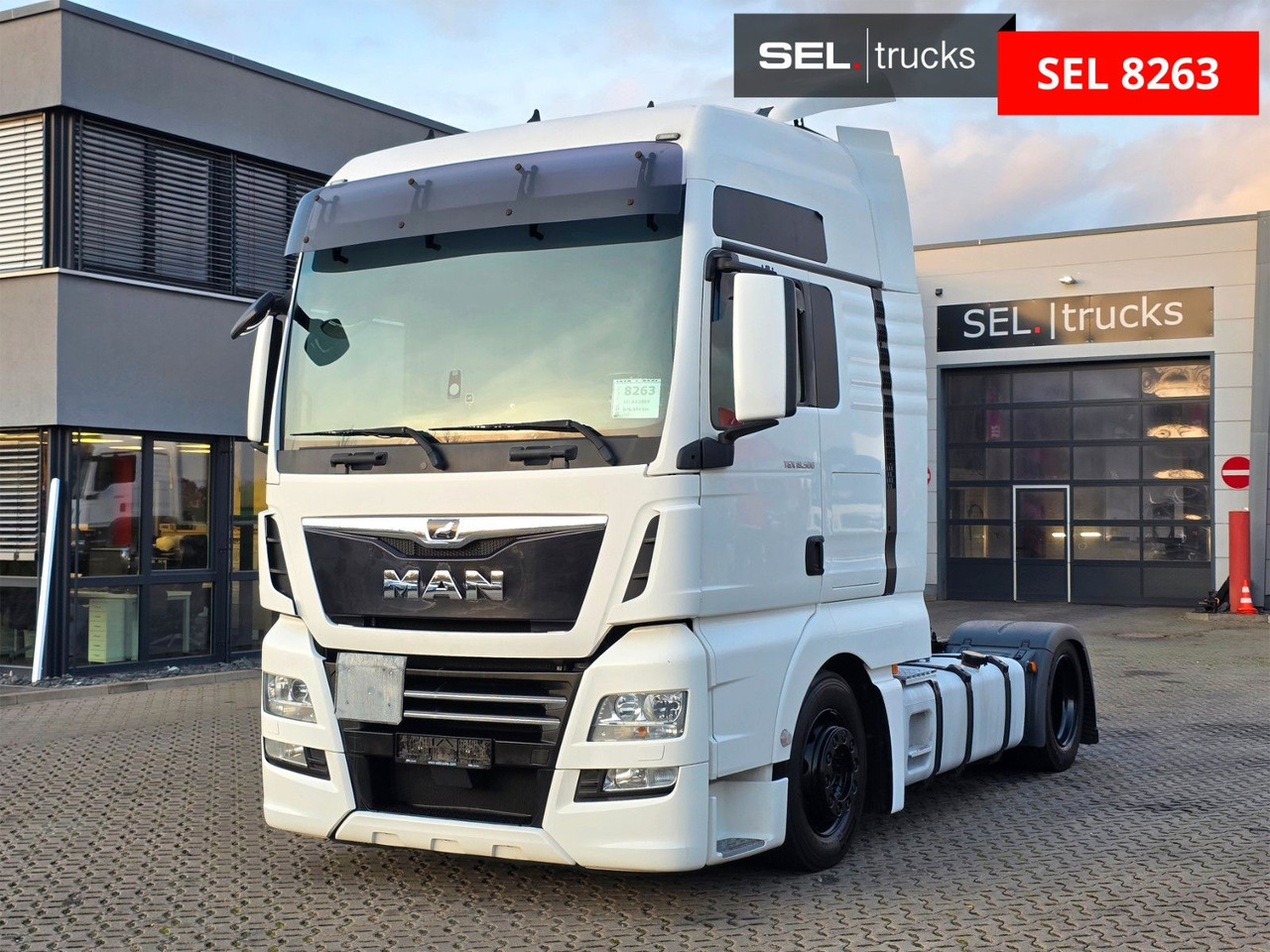 MAN TGX 18.500 4X2 LLS-U / 2 Tanks / Xenon - Trekker: afbeelding 1 MAN TGX 18.500 4X2 LLS-U / 2 Tanks / Xenon - Trekker: afbeelding 1