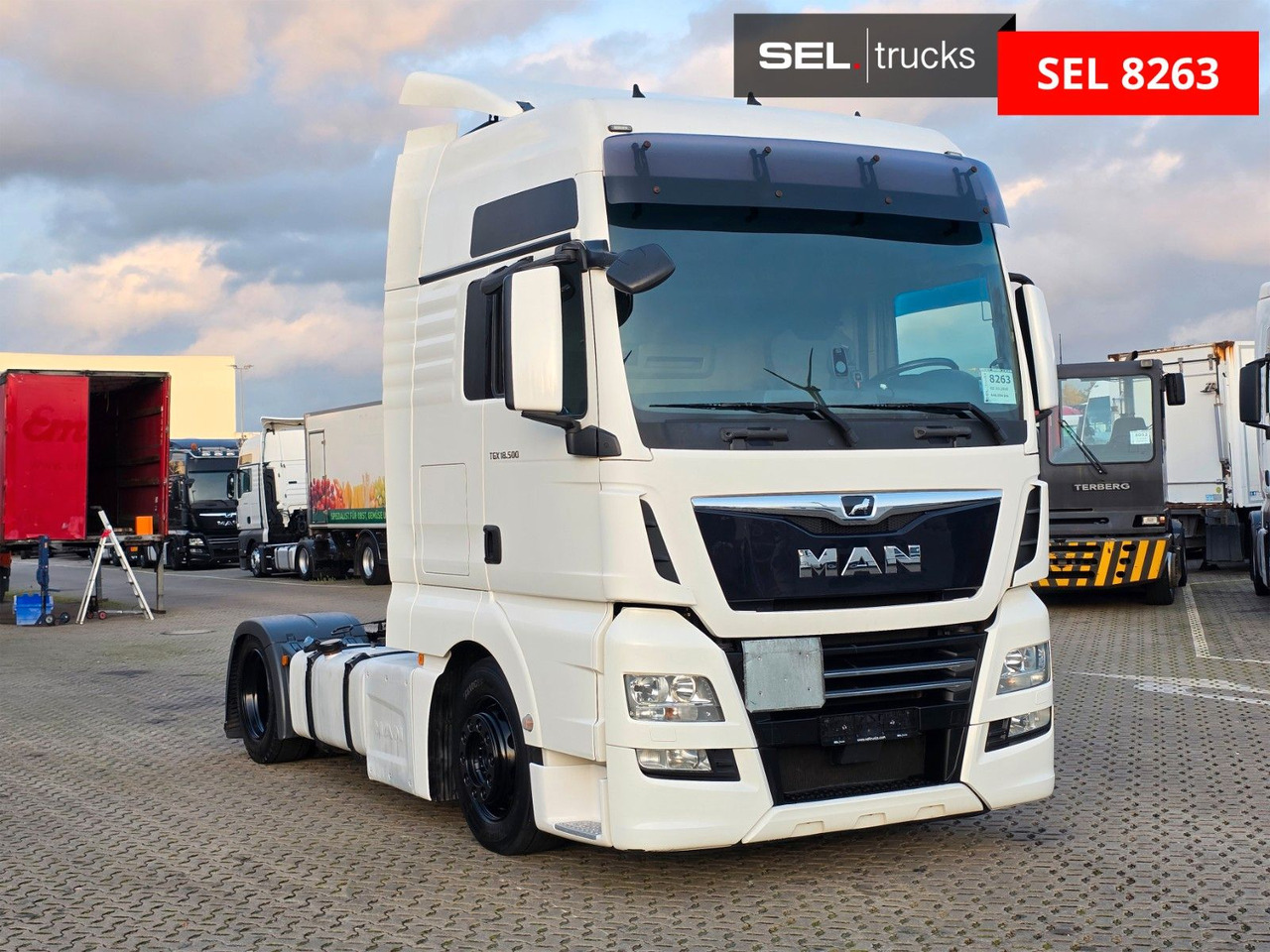 MAN TGX 18.500 4X2 LLS-U / 2 Tanks / Xenon - Trekker: afbeelding 3 MAN TGX 18.500 4X2 LLS-U / 2 Tanks / Xenon - Trekker: afbeelding 3