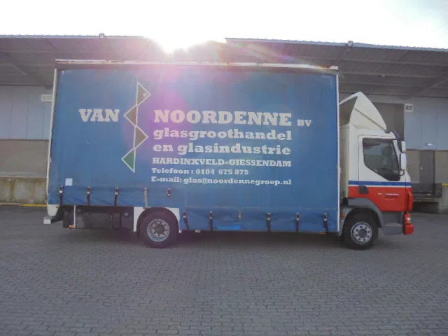 DAF LF 45 - Schuifzeilen vrachtwagen: afbeelding 4 DAF LF 45 - Schuifzeilen vrachtwagen: afbeelding 4