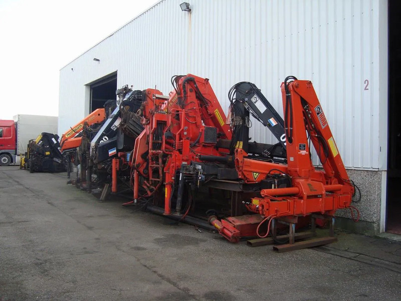 Hiab ALLTYPE YEARS AND PRICES HIAB PALFINGER HMF ATLAS KENNIS EFFER COPMA - Autolaadkraan: afbeelding 3 Hiab ALLTYPE YEARS AND PRICES HIAB PALFINGER HMF ATLAS KENNIS EFFER COPMA - Autolaadkraan: afbeelding 3