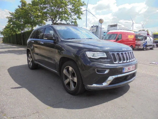 Jeep Grand Cherokee 4X4 SUMMIT EDITION 3.0 LTR V6 - SUV: afbeelding 3 Jeep Grand Cherokee 4X4 SUMMIT EDITION 3.0 LTR V6 - SUV: afbeelding 3