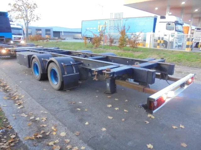 Kögel YWE 18 - Containertransporter/ Wissellaadbak aanhangwagen: afbeelding 3 Kögel YWE 18 - Containertransporter/ Wissellaadbak aanhangwagen: afbeelding 3