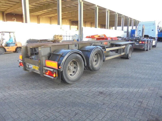 Ligthart 1018 BR NL KENTEKEN TOT APK 11-2025 - Containertransporter/ Wissellaadbak aanhangwagen: afbeelding 4 Ligthart 1018 BR NL KENTEKEN TOT APK 11-2025 - Containertransporter/ Wissellaadbak aanhangwagen: afbeelding 4