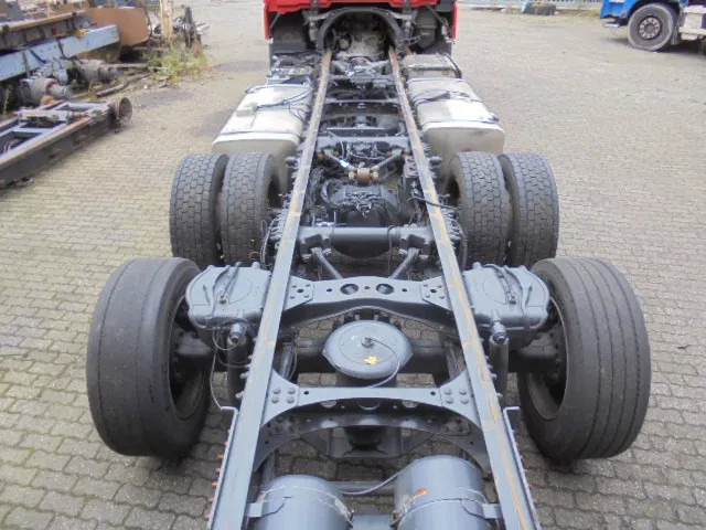 Mercedes-Benz Actros 2542 6X2 ENGINE NOT OK - Chassis vrachtwagen: afbeelding 4 Mercedes-Benz Actros 2542 6X2 ENGINE NOT OK - Chassis vrachtwagen: afbeelding 4