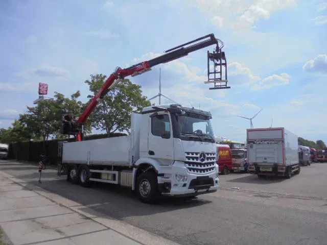 Mercedes-Benz Arocs 2545 + RETARDER 6X2 NEW /DEMO - Kraanwagen: afbeelding 2 Mercedes-Benz Arocs 2545 + RETARDER 6X2 NEW /DEMO - Kraanwagen: afbeelding 2