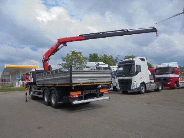 Renault 320 6X4 + FASSI F245 DEMO UNUSED NL TRUCK - Vrachtwagen met open laadbak, Kraanwagen: afbeelding 5 Renault 320 6X4 + FASSI F245 DEMO UNUSED NL TRUCK - Vrachtwagen met open laadbak, Kraanwagen: afbeelding 5