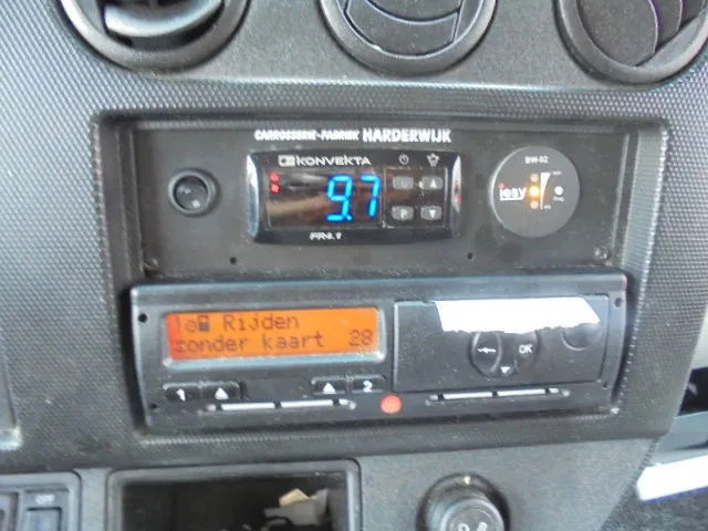 Koelwagen vrachtwagen Renault D 6.5 150 NL TRUCK: afbeelding 18