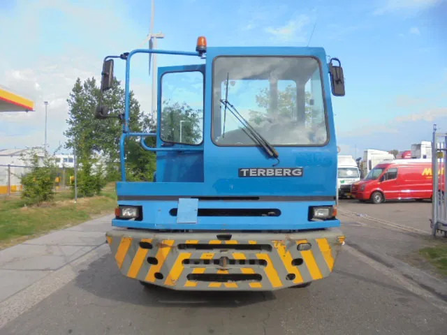 Terberg YT 182 + REGISTRATION - Terminal trekker: afbeelding 2 Terberg YT 182 + REGISTRATION - Terminal trekker: afbeelding 2
