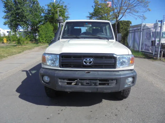 Toyota Land Cruiser HJ79L 4X4 CREWCAB PICKUP EXPORT OUTSIDE EU ONLY - Pick-up: afbeelding 2 Toyota Land Cruiser HJ79L 4X4 CREWCAB PICKUP EXPORT OUTSIDE EU ONLY - Pick-up: afbeelding 2