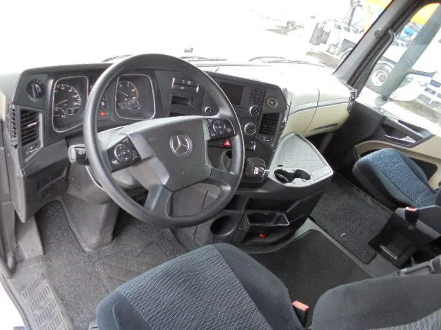 Mercedes-Benz Actros 1842 15x IN STOCK - Trekker: afbeelding 3 Mercedes-Benz Actros 1842 15x IN STOCK - Trekker: afbeelding 3