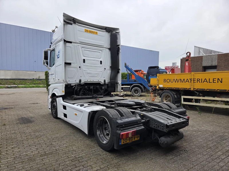Mercedes-Benz Actros 1842 LS CABINE SCHADE NL TRUCK - Trekker: afbeelding 4 Mercedes-Benz Actros 1842 LS CABINE SCHADE NL TRUCK - Trekker: afbeelding 4
