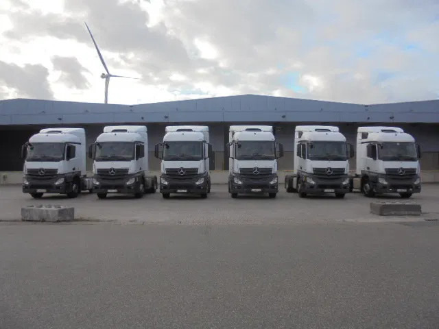 Mercedes-Benz Actros 1943 BELGIUM REGISTRATION TUV 06-2026 - Trekker: afbeelding 5 Mercedes-Benz Actros 1943 BELGIUM REGISTRATION TUV 06-2026 - Trekker: afbeelding 5