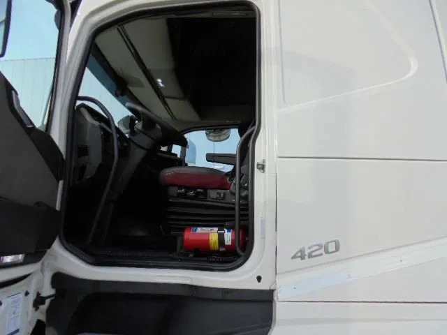 Trekker Volvo FH 420 MEGA NL TRUCK APK /TUV 01-05-2026: afbeelding 11 Trekker Volvo FH 420 MEGA NL TRUCK APK /TUV 01-05-2026: afbeelding 11