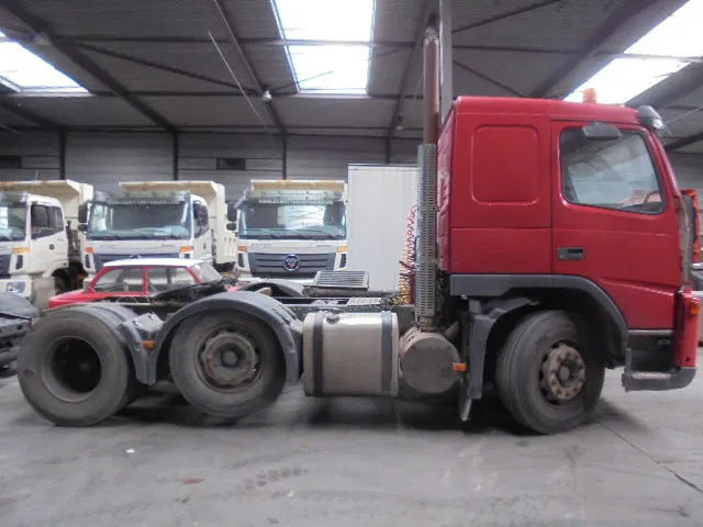 Volvo FM 380 ENGINE NOT OK ONLY PARTS NL TRUCK - Trekker: afbeelding 4 Volvo FM 380 ENGINE NOT OK ONLY PARTS NL TRUCK - Trekker: afbeelding 4