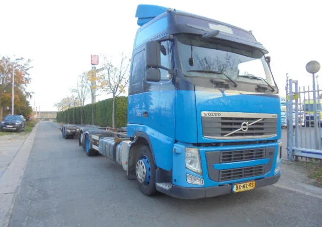 Volvo FH 420 6X2 NL TRUCK - Containertransporter/ Wissellaadbak vrachtwagen: afbeelding 3 Volvo FH 420 6X2 NL TRUCK - Containertransporter/ Wissellaadbak vrachtwagen: afbeelding 3