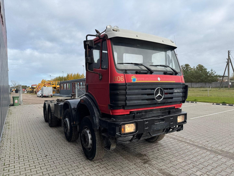 Mercedes-Benz 3234 - Chassis vrachtwagen: afbeelding 2 Mercedes-Benz 3234 - Chassis vrachtwagen: afbeelding 2