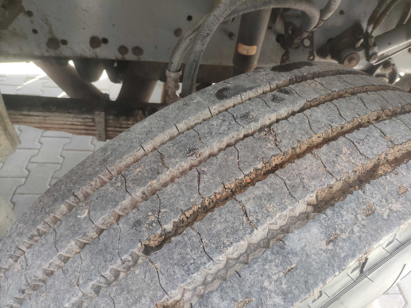 Betonmixer Scania 113 concrete mixer truck: afbeelding 13 Betonmixer Scania 113 concrete mixer truck: afbeelding 13